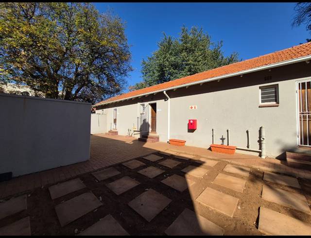 164M² OFFICE TO LET IN MELROSE ESTATE